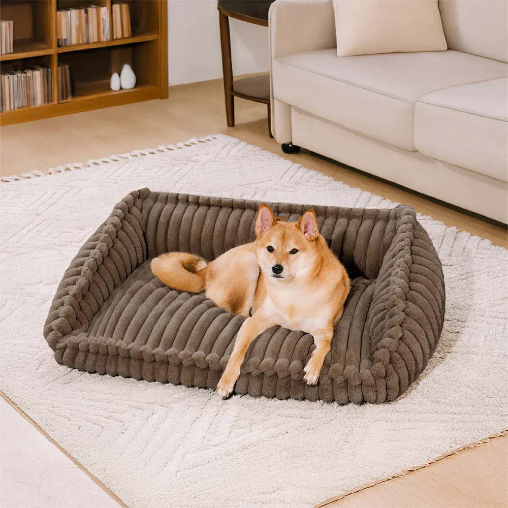 Sofa Orthopédique avec Rampe CozySlope pour Chien Senior | Fausse Fourrure, Antidérapant, Pattes Courtes