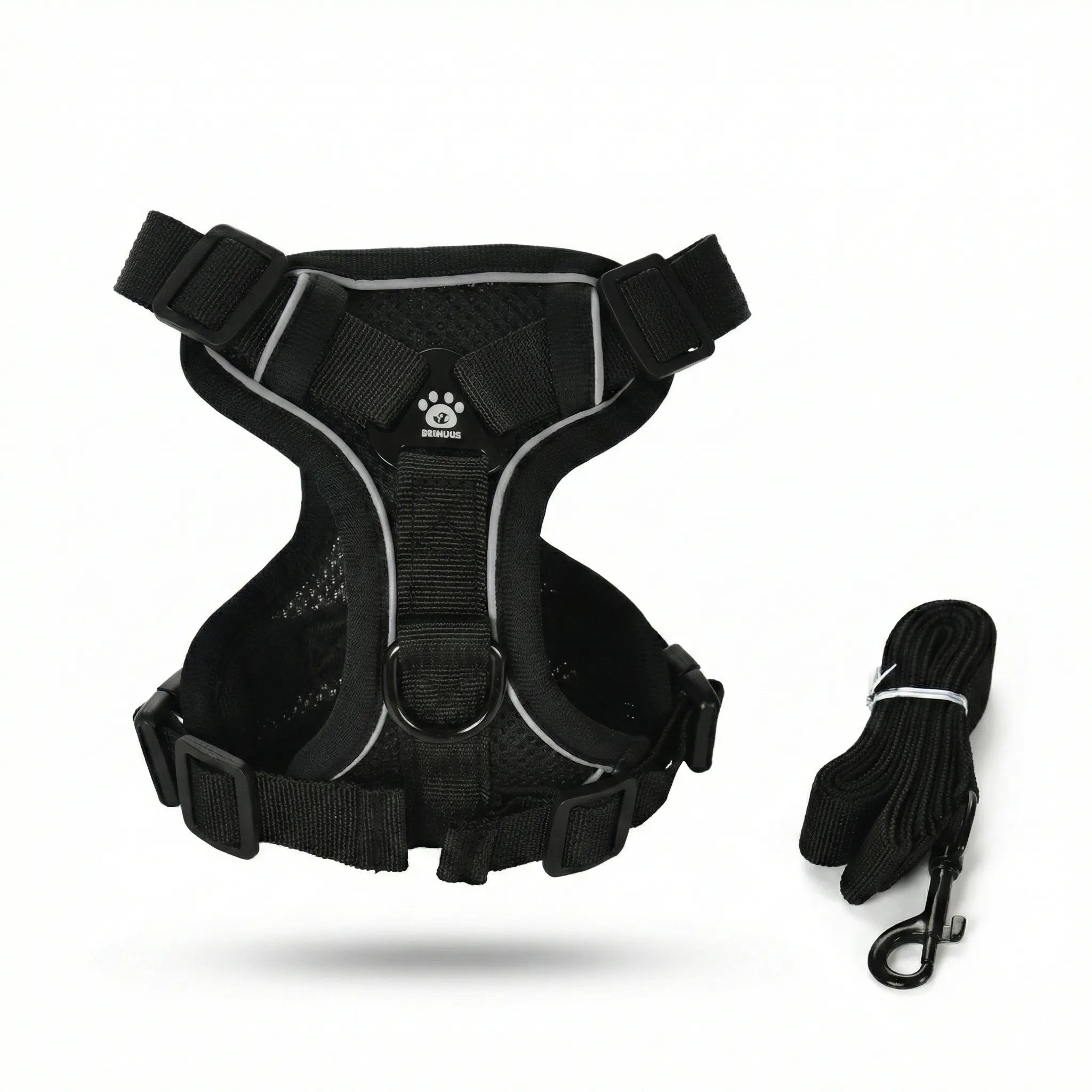 Ensemble harnais pour chien noir en maille respirante et laisse assortie, présenté sur fond blanc.